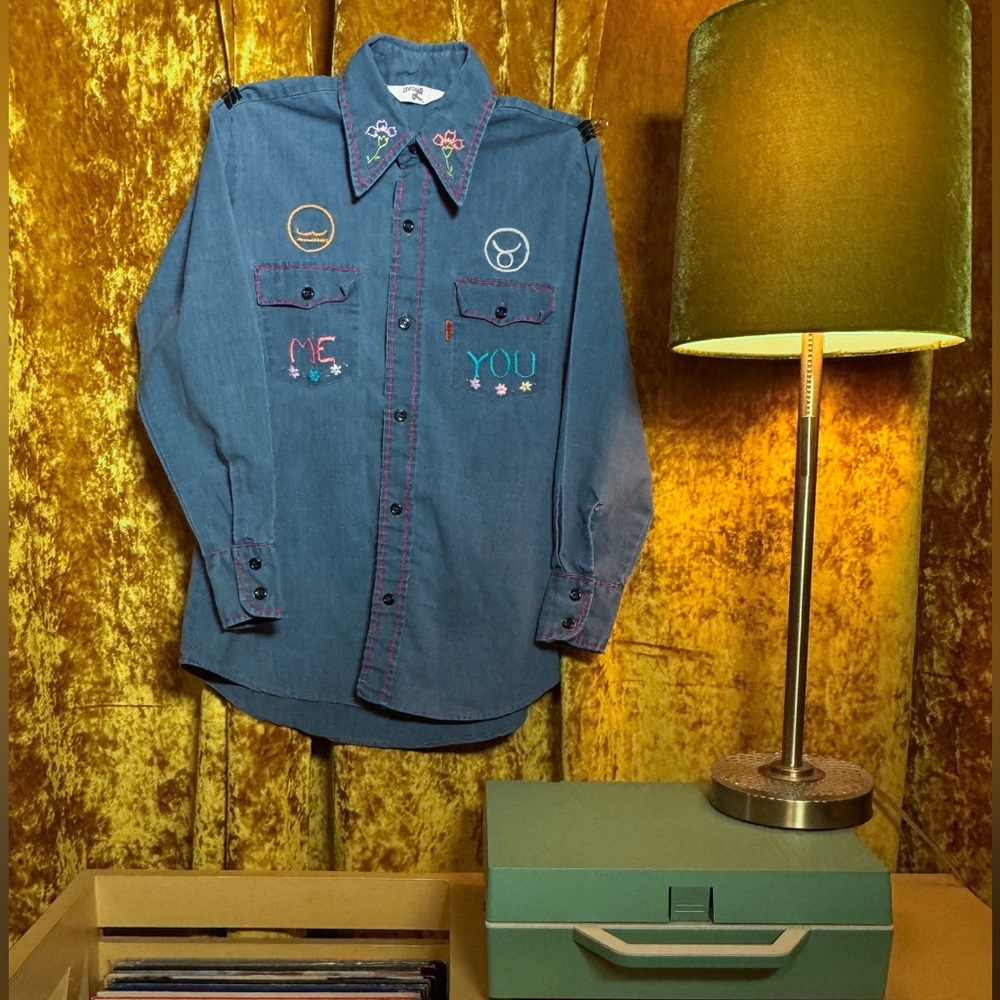 Vintage 60s–70s Levi’s Denim Button-Up Shirt•Hand-Embroidered•Classic Chambray